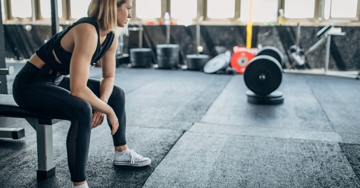 Гипертрофия: что лучше увеличивать — вес или число повторений?